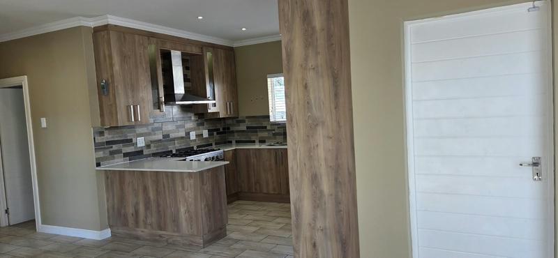 To Let 3 Bedroom Property for Rent in Salisbury Park Eastern Cape